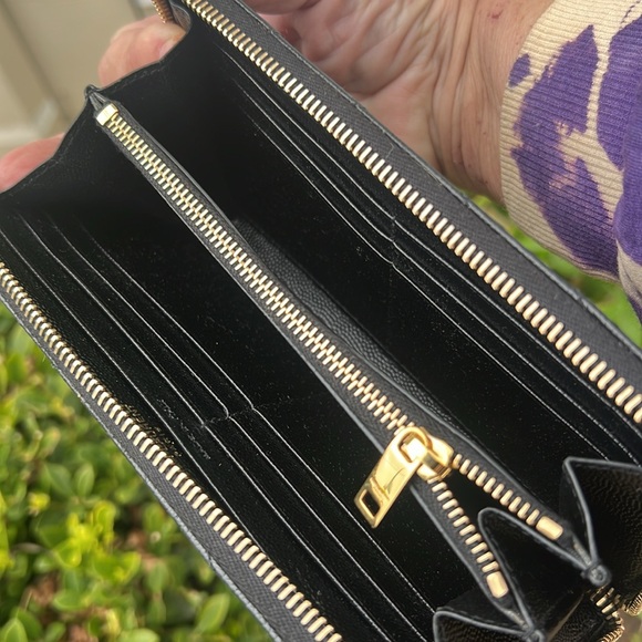 Like NEW Cassandra YSL Wallet! No call outs, looks like new condition! Stunning - Picture 9 of 10